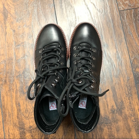 NWT Blondo Helen Waterproof Hiker Boot in Black - Picture 9 of 12